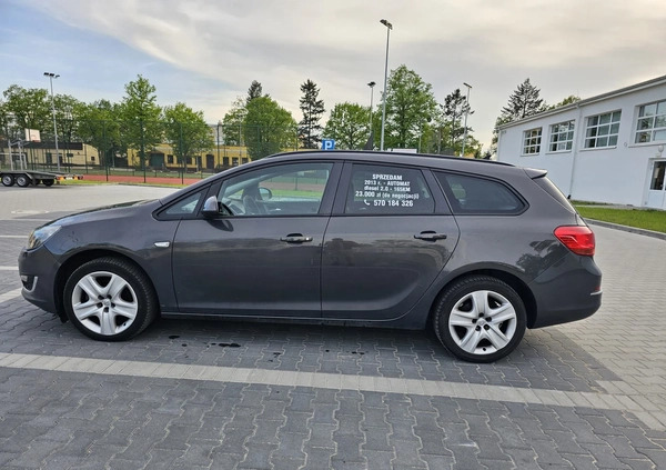 Opel Astra cena 18000 przebieg: 223774, rok produkcji 2013 z Wałcz małe 254